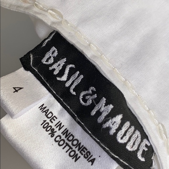 ✨ BASIL & MAUDE hand made white skirt beads - Picture 5 of 8